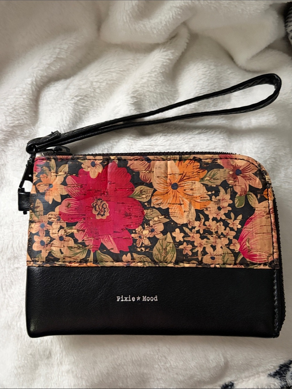 Pixie Mood Black Wristlet GUC